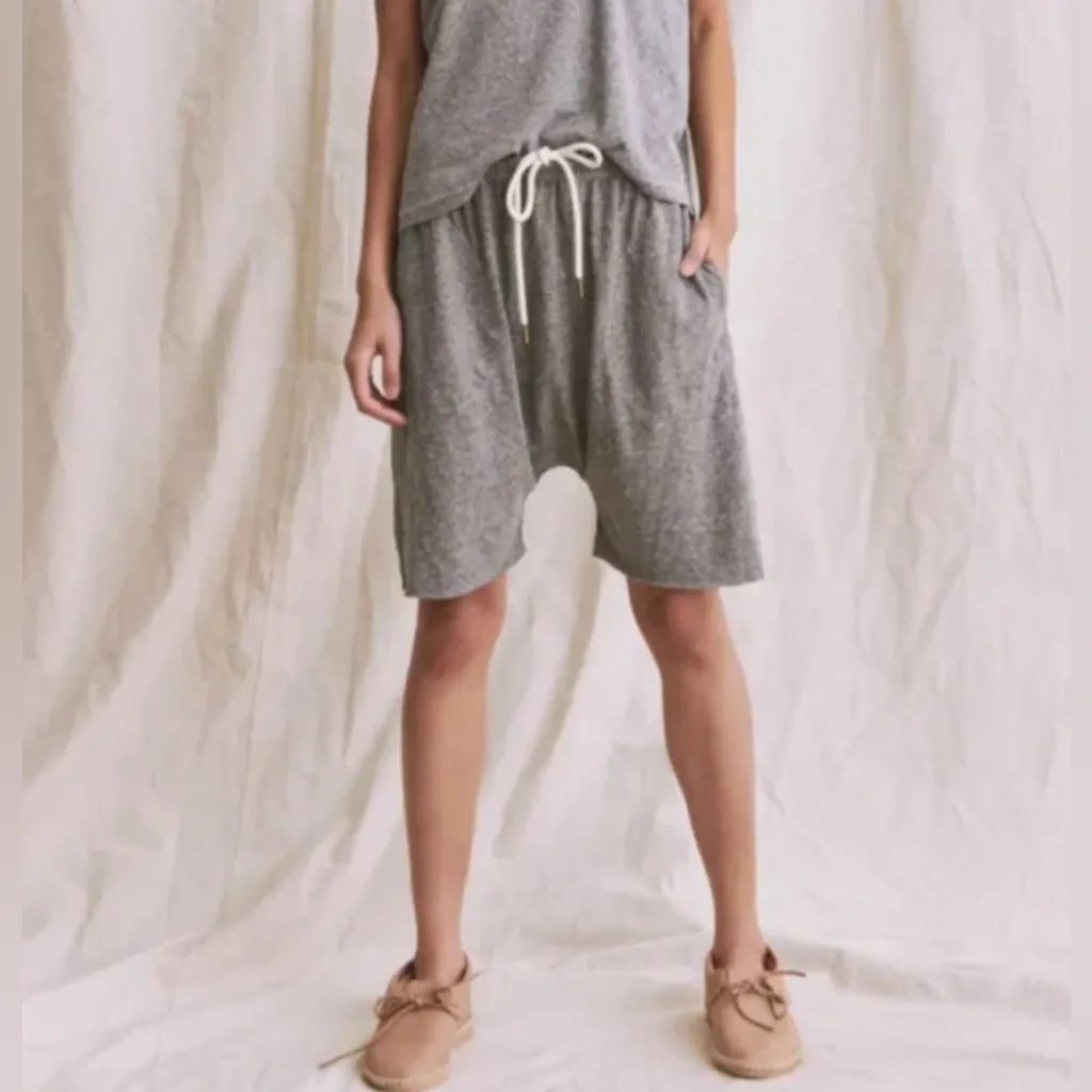 THE GREAT . The Jersey Jogger Short . Washed Navy . 3 / Large Blue Size undefined - Image 2