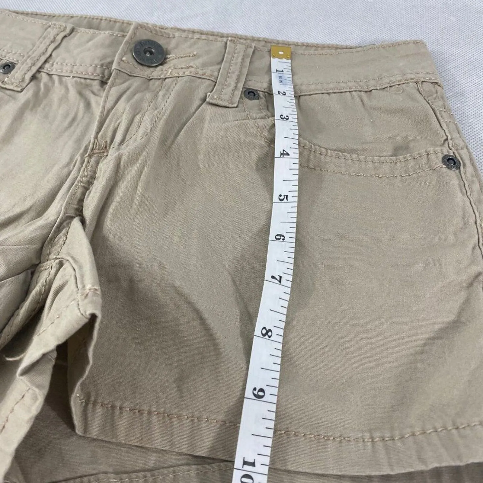 Bongo size 3 shorts‎ tan 5 pocket  Y2K - Image 8