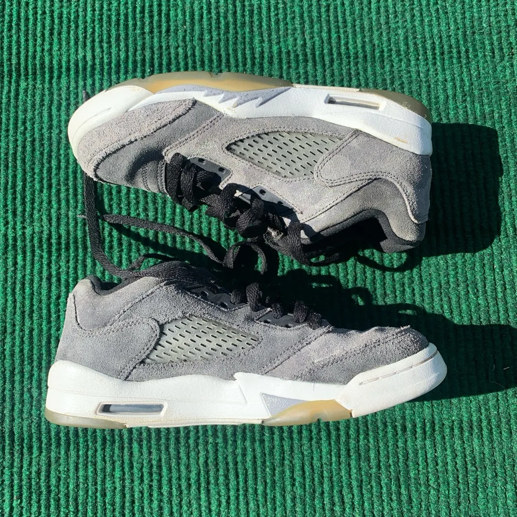 Jordan Air  5 Retro Low Size 5y Women’s Size 6.5 - Image 2