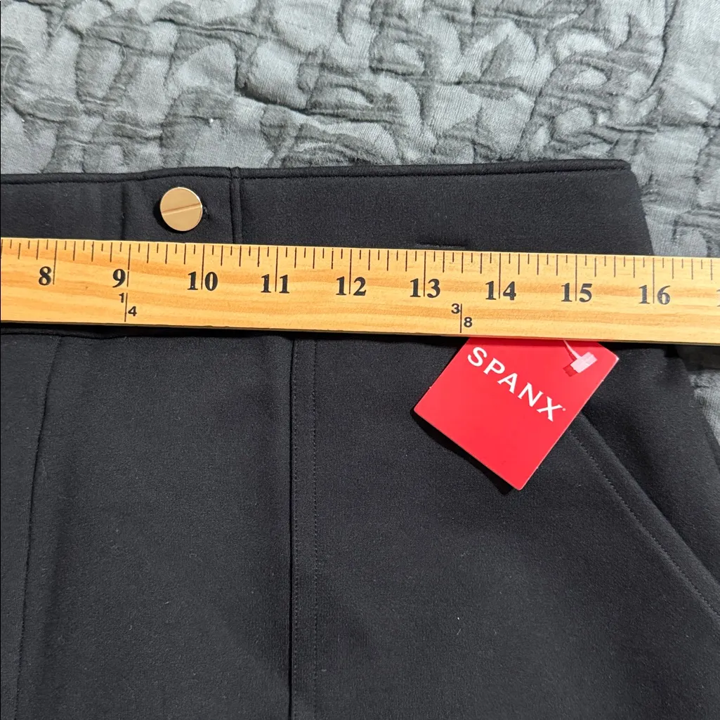SPANX ponte button tab shorts women’s size large pull on black 9” inseam new - Image 5