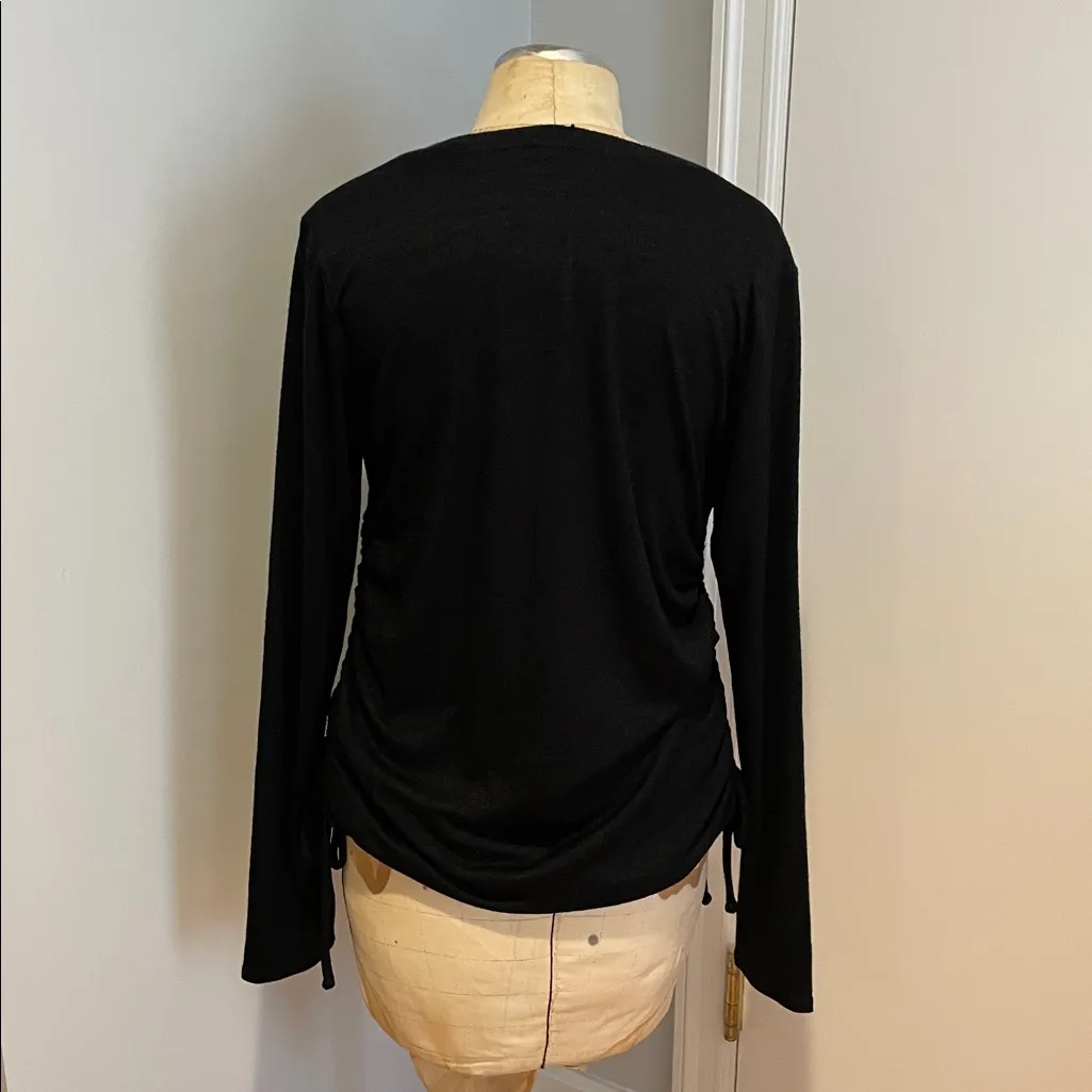 Gap Black Side Ruching Sweater Size Medium - Image 2