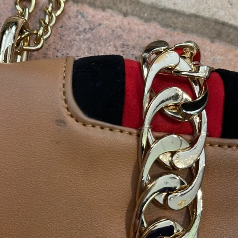 Lulus Lulu’s brand Haskins nude crossbody - Image 5