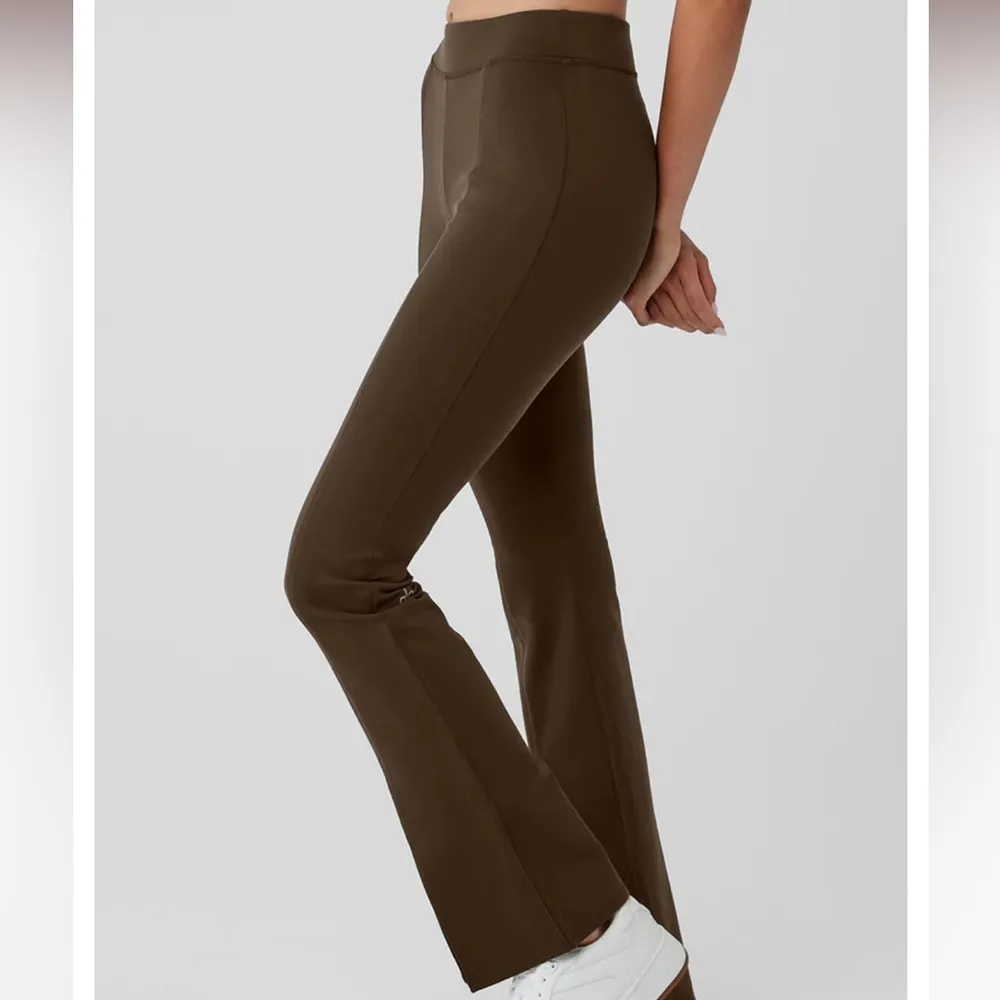 Airbrush High-Waist Flutter Legging - Image 3