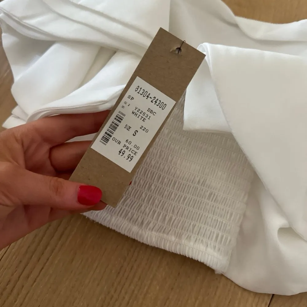 DO+BE NWT  White Ruffle Top - Image 3