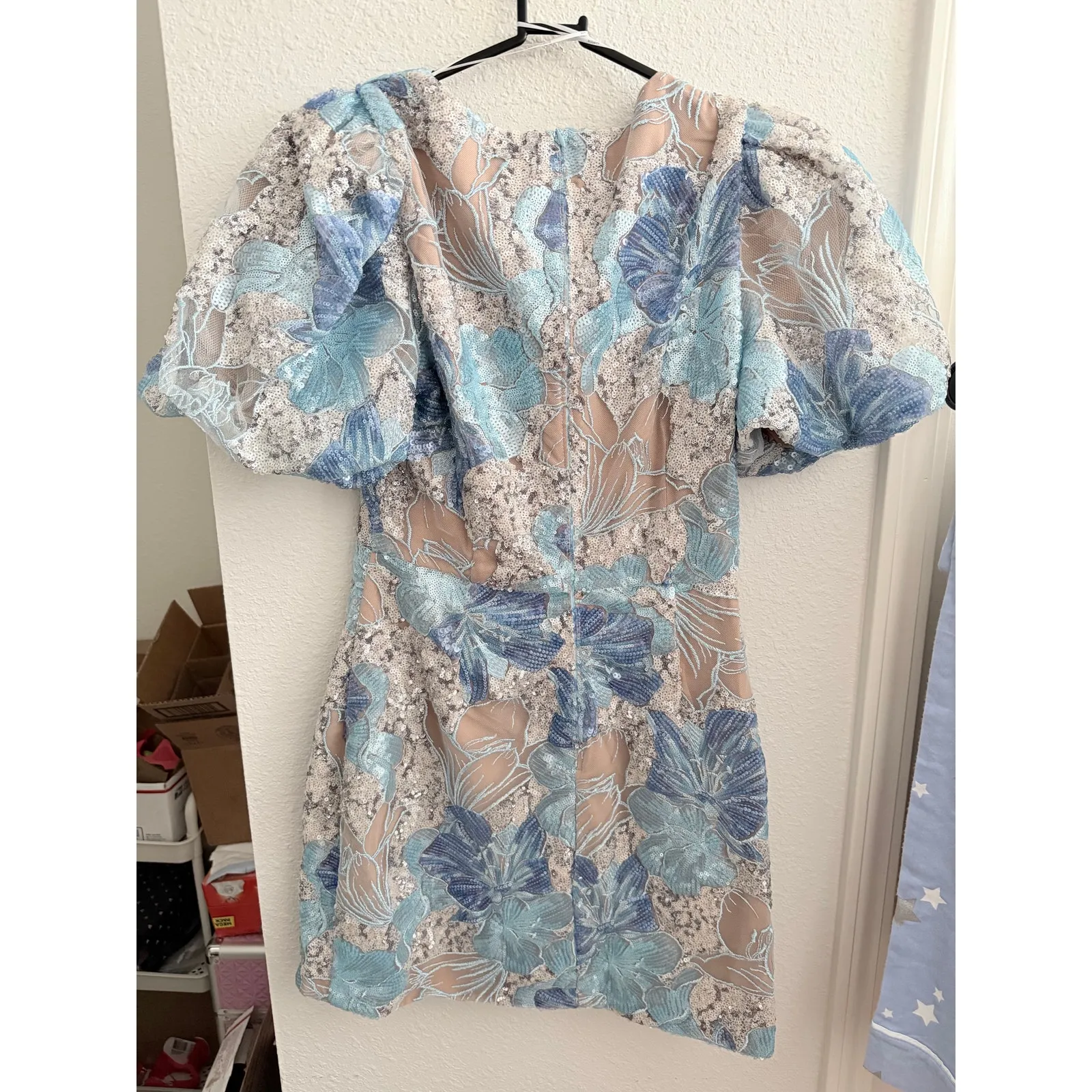 Elliatt Leoni Sequined Puff Sleeve Mini Dress - Image 7