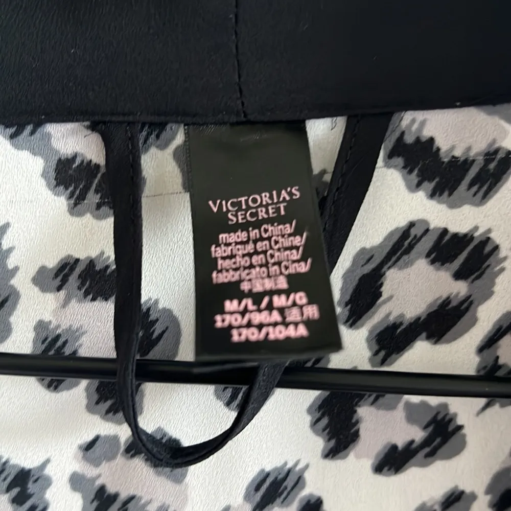 Victoria's Secret Kimono Robe Leopard Animal Print Neutral Black Trim M/L - Image 3