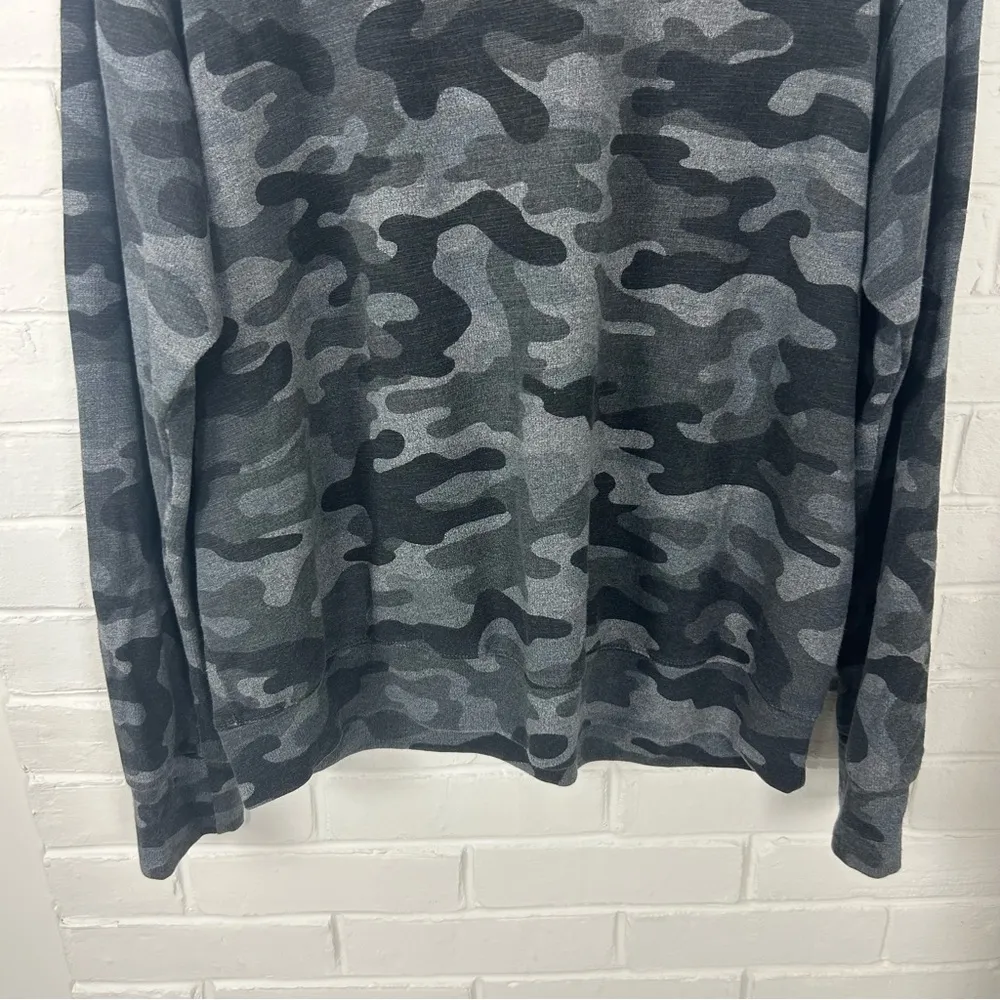 Sundry  Camo Pattern Lightweight Long Sleeve Sweatshirt Size S - Image 5