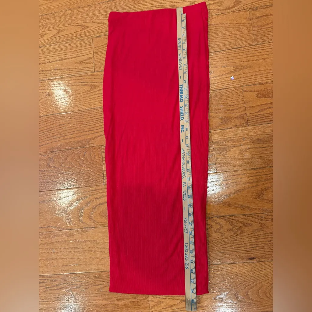 Better Be Women’s Maxi Skirt Size Medium Ribbed Lined Bright Cherry Red - Image 2
