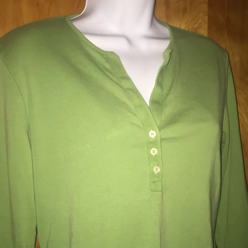 Kiwi Green Jones Sport 3/4 Sleeve Henley Shirt Size Medium - Image 4