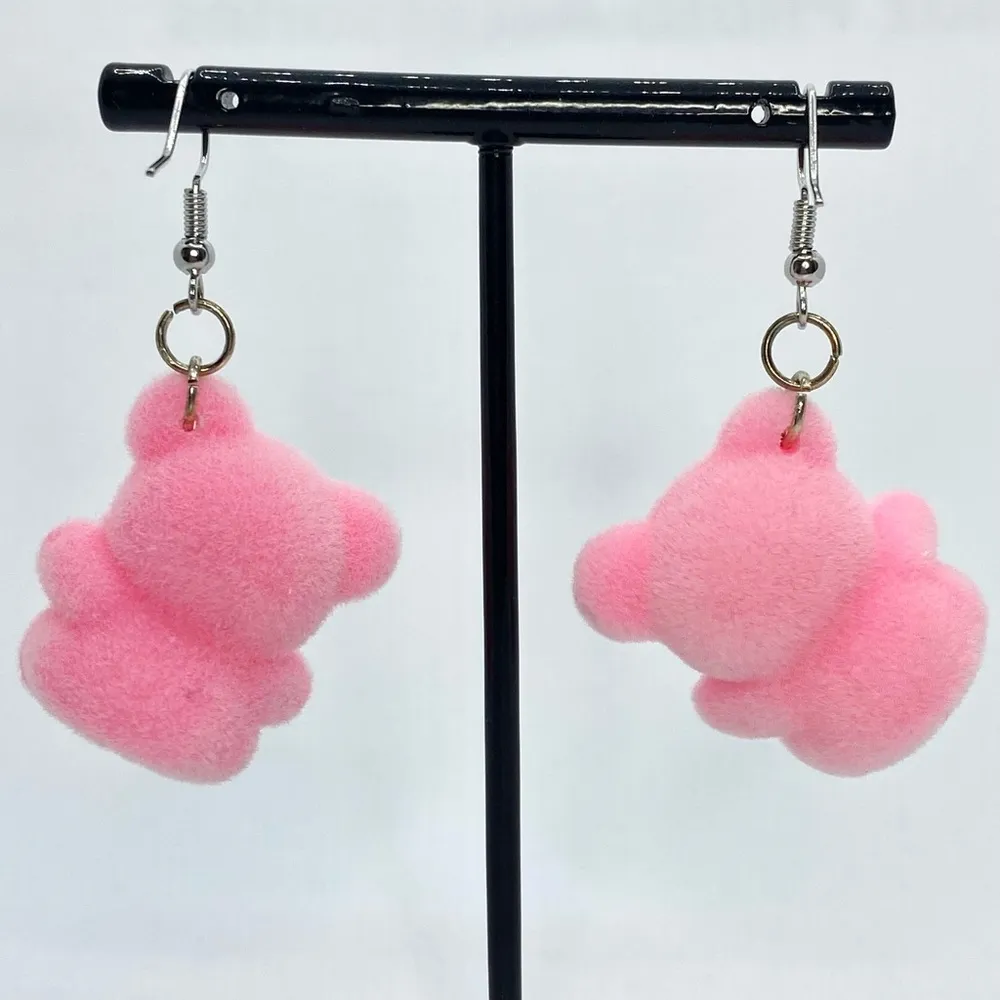 Fuzzy pink teddy bear earrings - Image 3