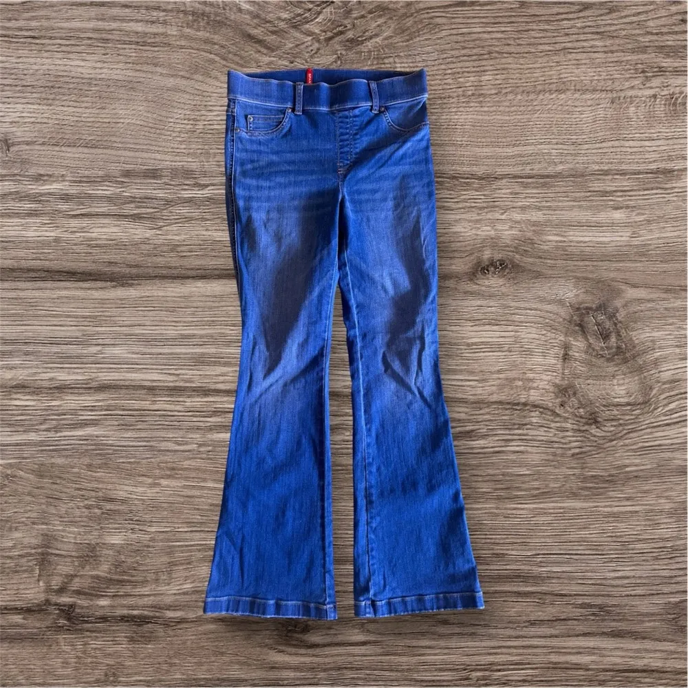 Spanx  Flare Jeans Midnight Shade M Regular pull on blue jeans - Image 5