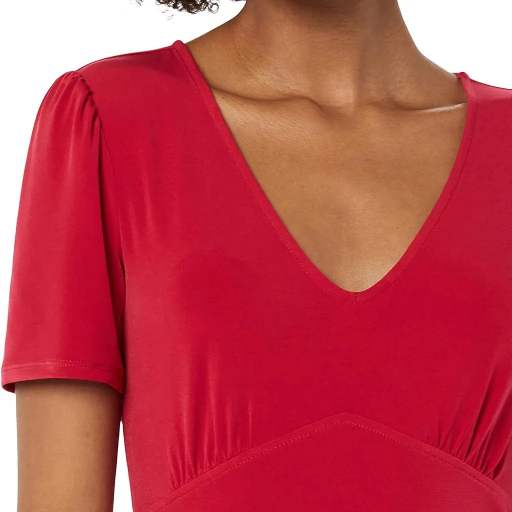 Amazon Essentials Women's Short Sleeve V - Image 2