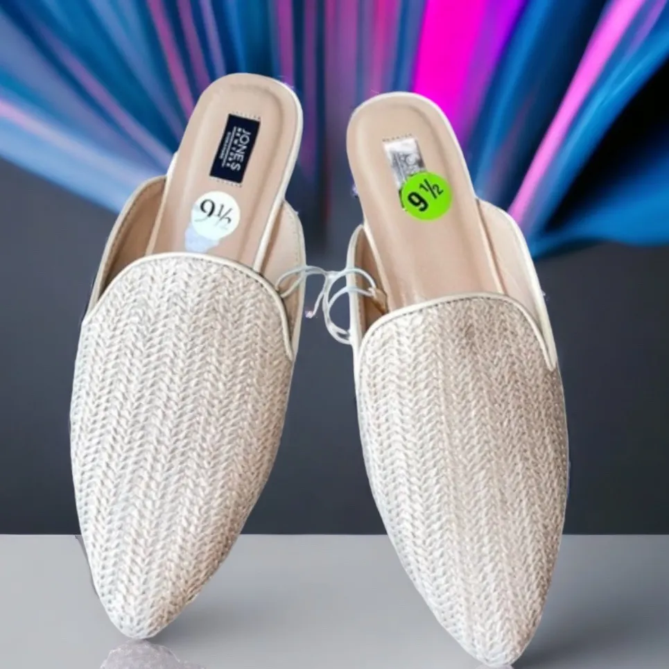 NEW Jones New York Woven Tan Slip On Mule - Image 2