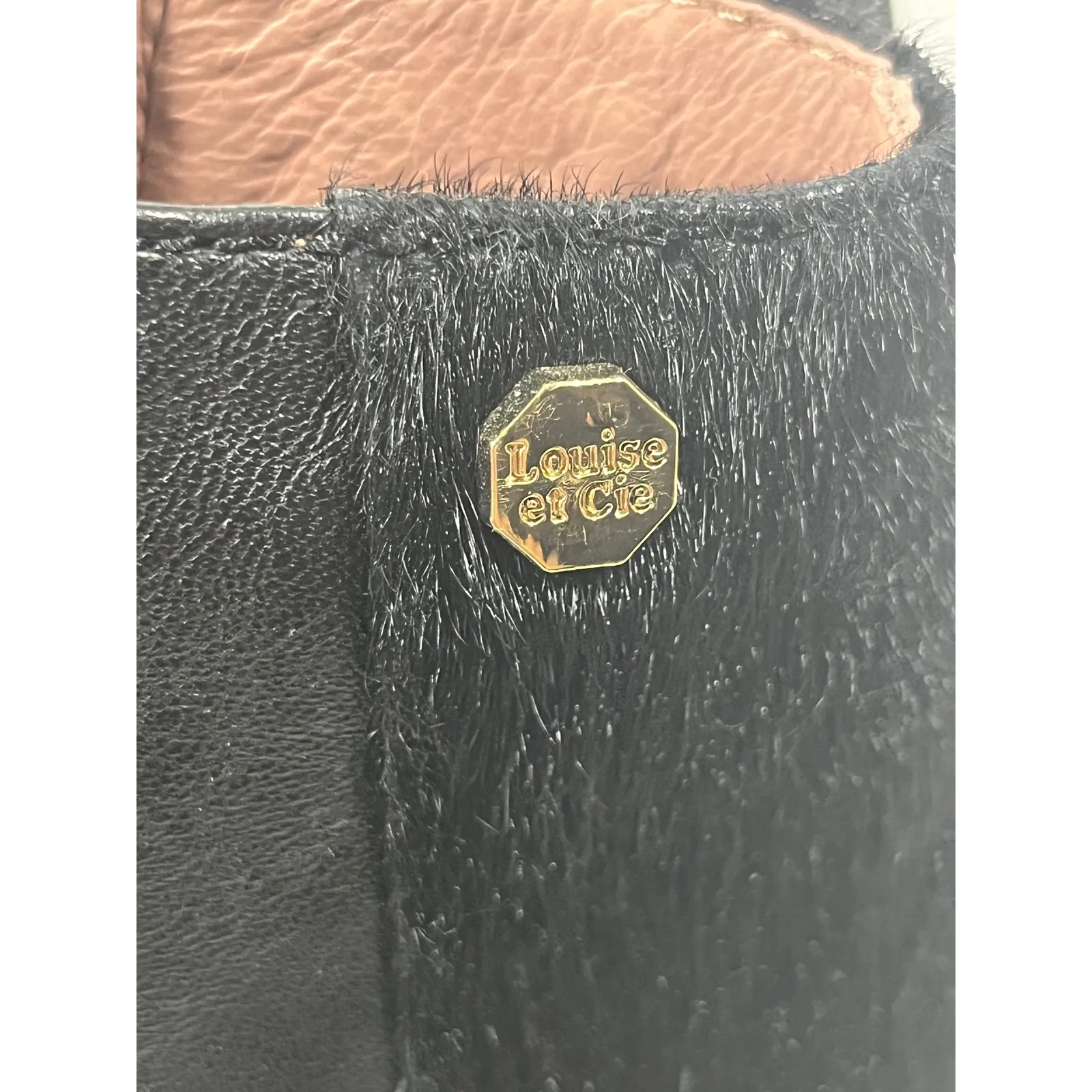 Louise et Cie Leather Women Ankle Boot Cow Fur Accent Pointed Toe Zip Black Sz 8 - Image 2