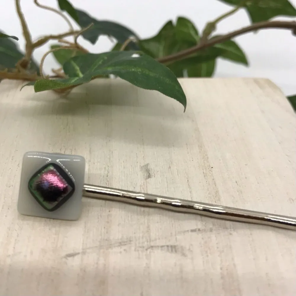 Diachronic Glass Diamond Bobby Pin Hair Accessory NWT purple Pink White - Image 8