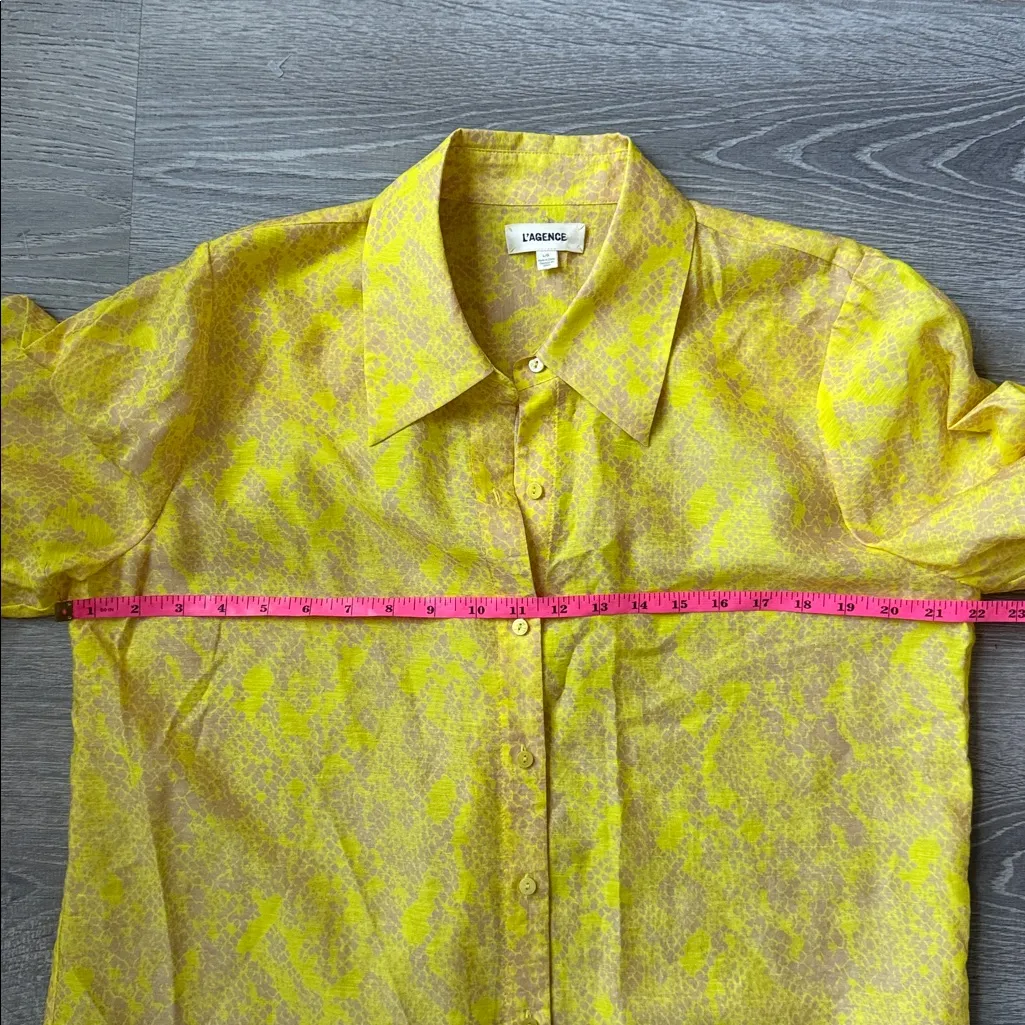 L'AGENCE Jayleen Blouse In Lemon Tonic Multi Python Snake Large - Image 9