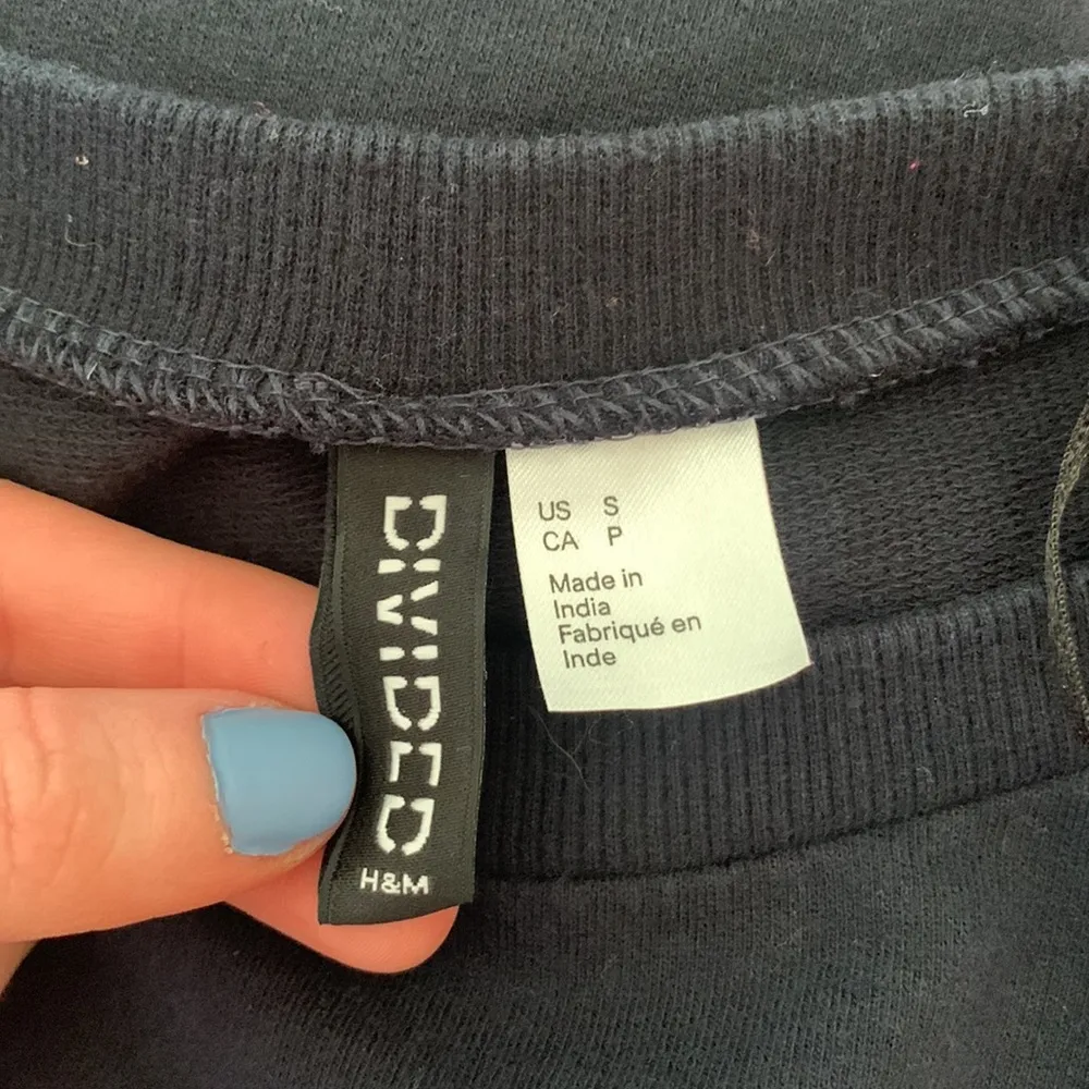 H&M Divided long sleeve - Image 3