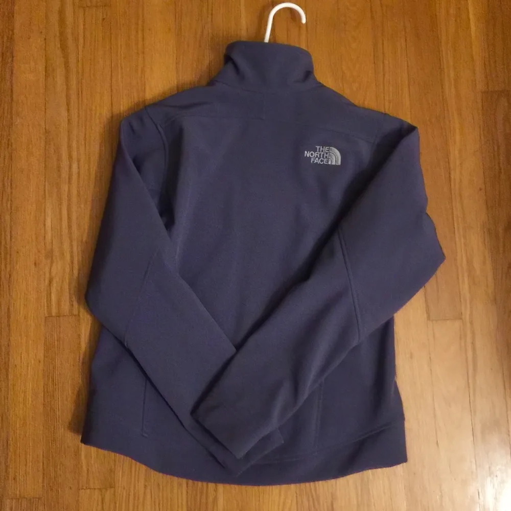 The North Face Purple Soft Shell Grey Jacket EUC - Image 5