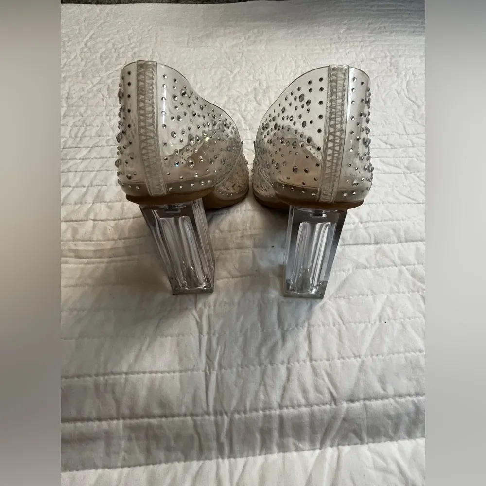 Gianni Bini Clear Vinyl Pump Lucite Block Heel Crystal Embellished nwob - Image 5