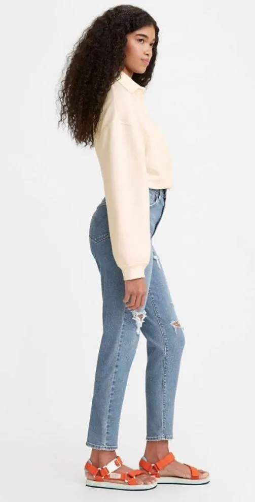 Levi’s High Rise Mom Jeans Distressed Blue 26 - Image 2