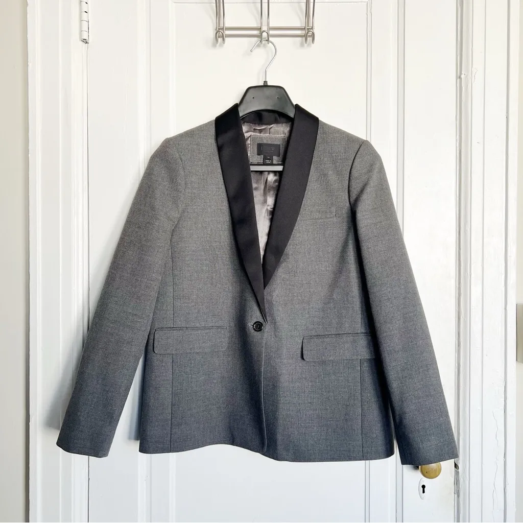J Crew Collection • Rylan Tuxedo Blazer jacket grey wool satin shawl collar - Image 2