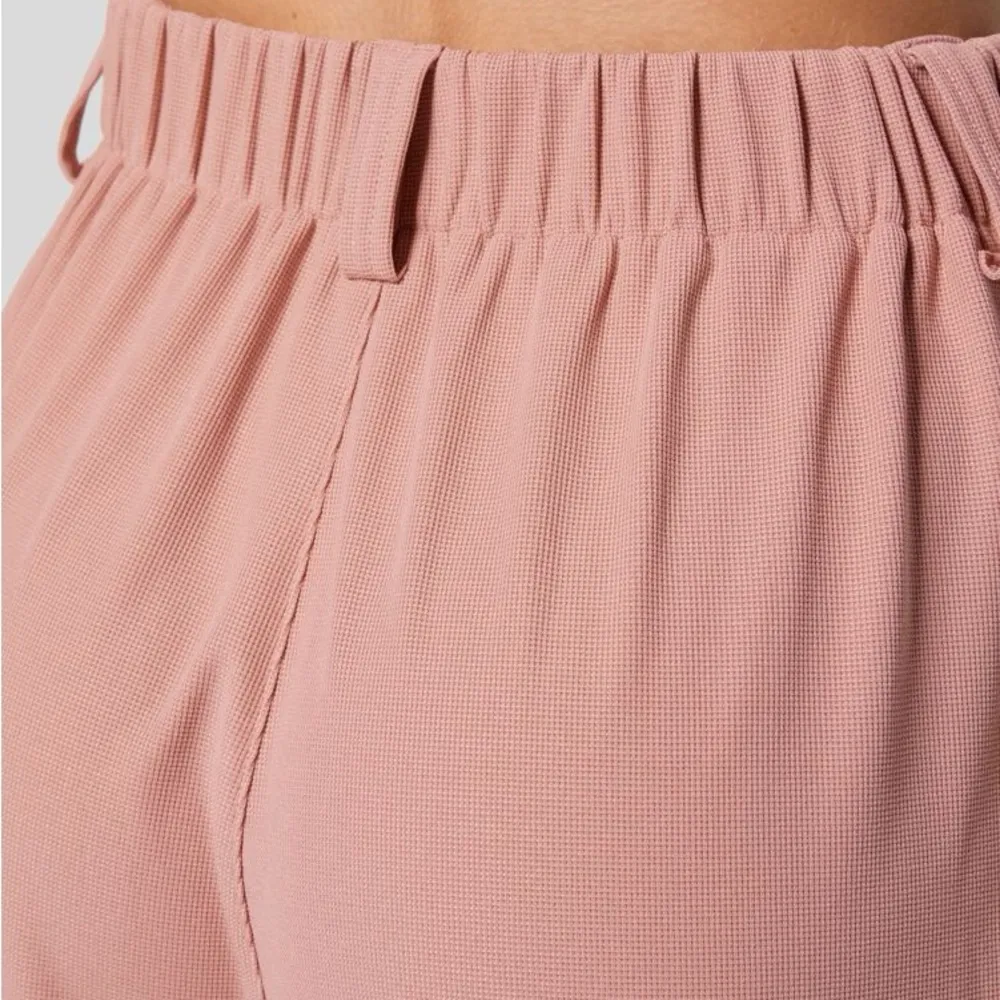 05H2.- High Waisted Plicated Side Pocket Wide Leg Waffle Work Pants. - Image 6