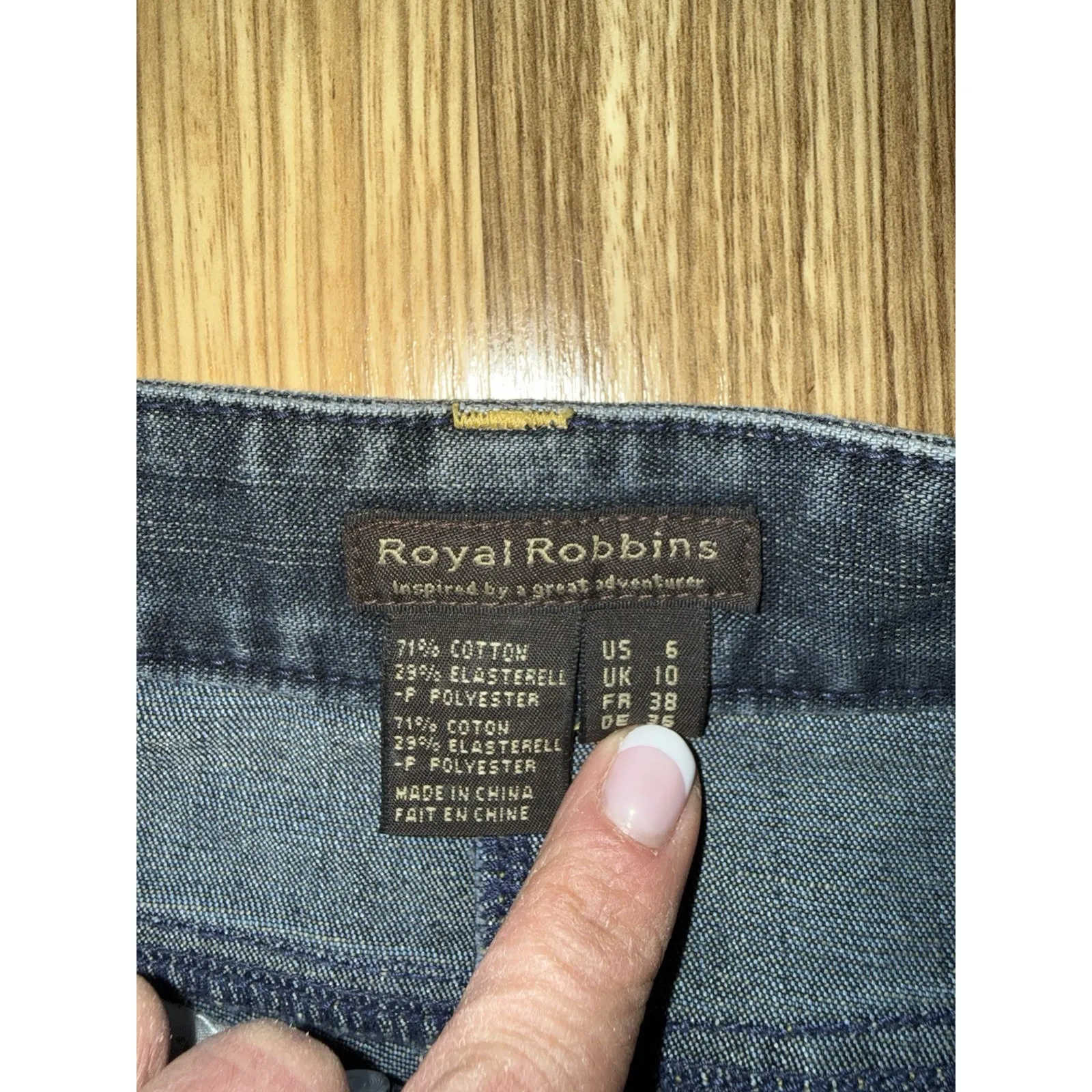 Royal Robbins Women's Sz 6 Button Fly Outdoor Goddess Denim Jean Skirt - Image 3
