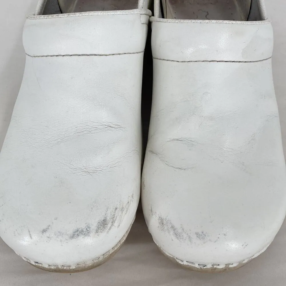 Dansko Professional Leather White Clogs Size 40 / 10 - Image 5