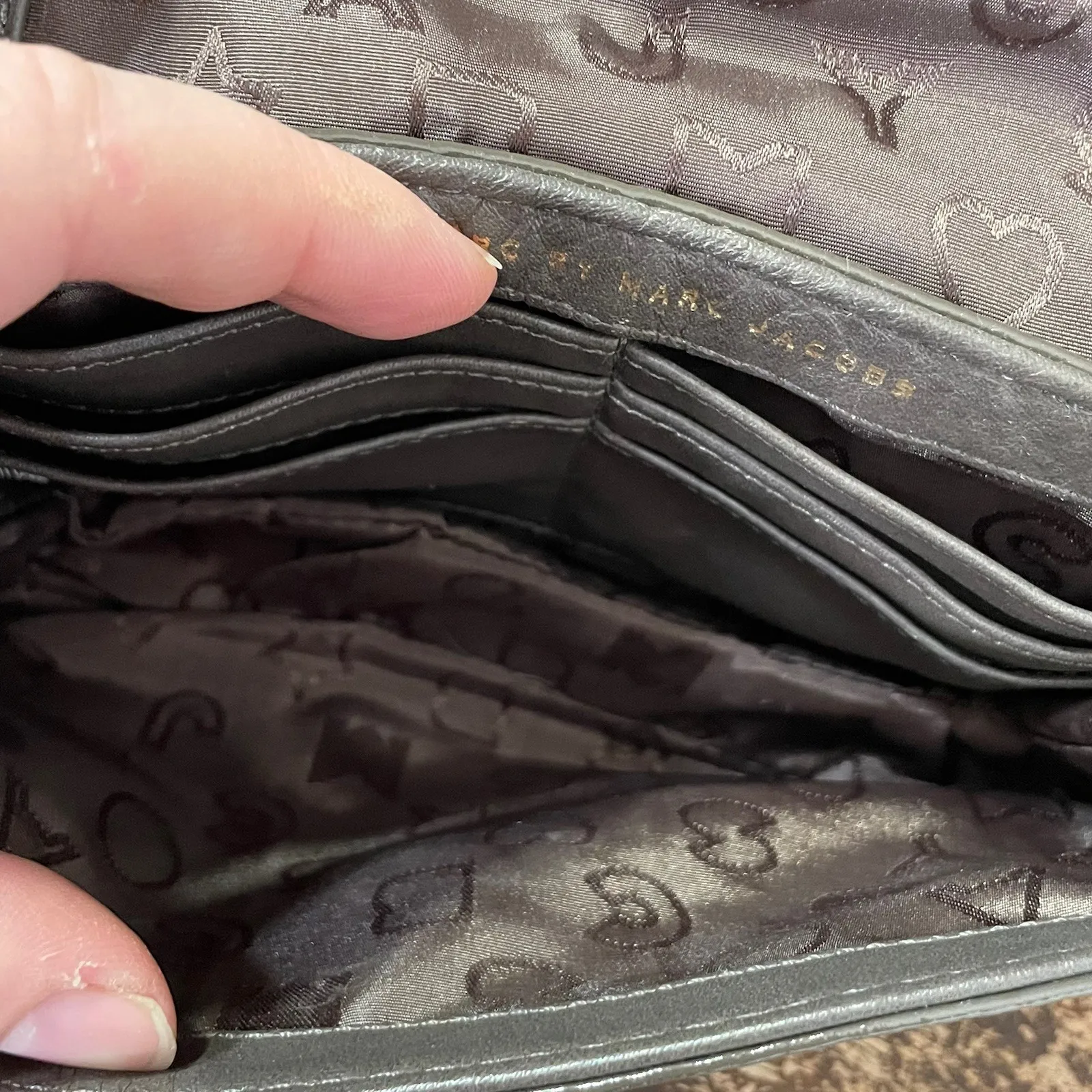 Marc By Marc Jacobs Women's Brown Crossbody Turn lock patent Leather Bag - Image 9