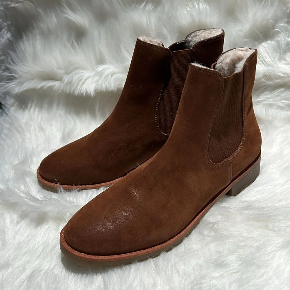 LOFT Size 10.5M Brown Faux Leather Slip On Chelsea Ankle Boots.  B77 - Image 2