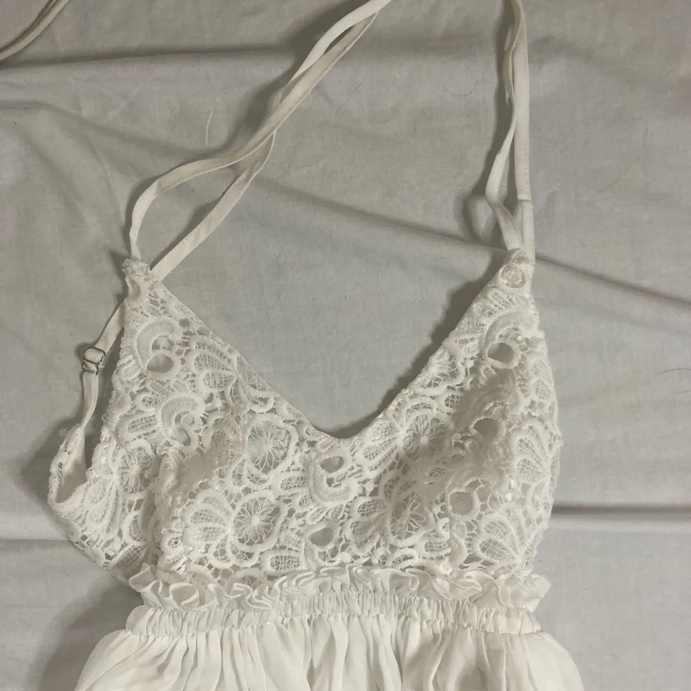 Ladmous Women’s V - Image 7