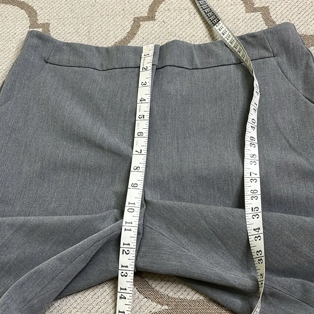 ✨ Chico’s So Slimming Trousers, Size 10 (Chico 1.5) Gray Wide Leg pants - Image 4