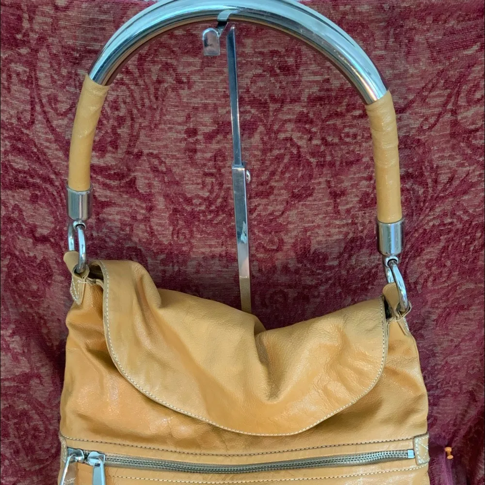 Badgley Mischka Large leather  shoulder handbag 🐱 - Image 5