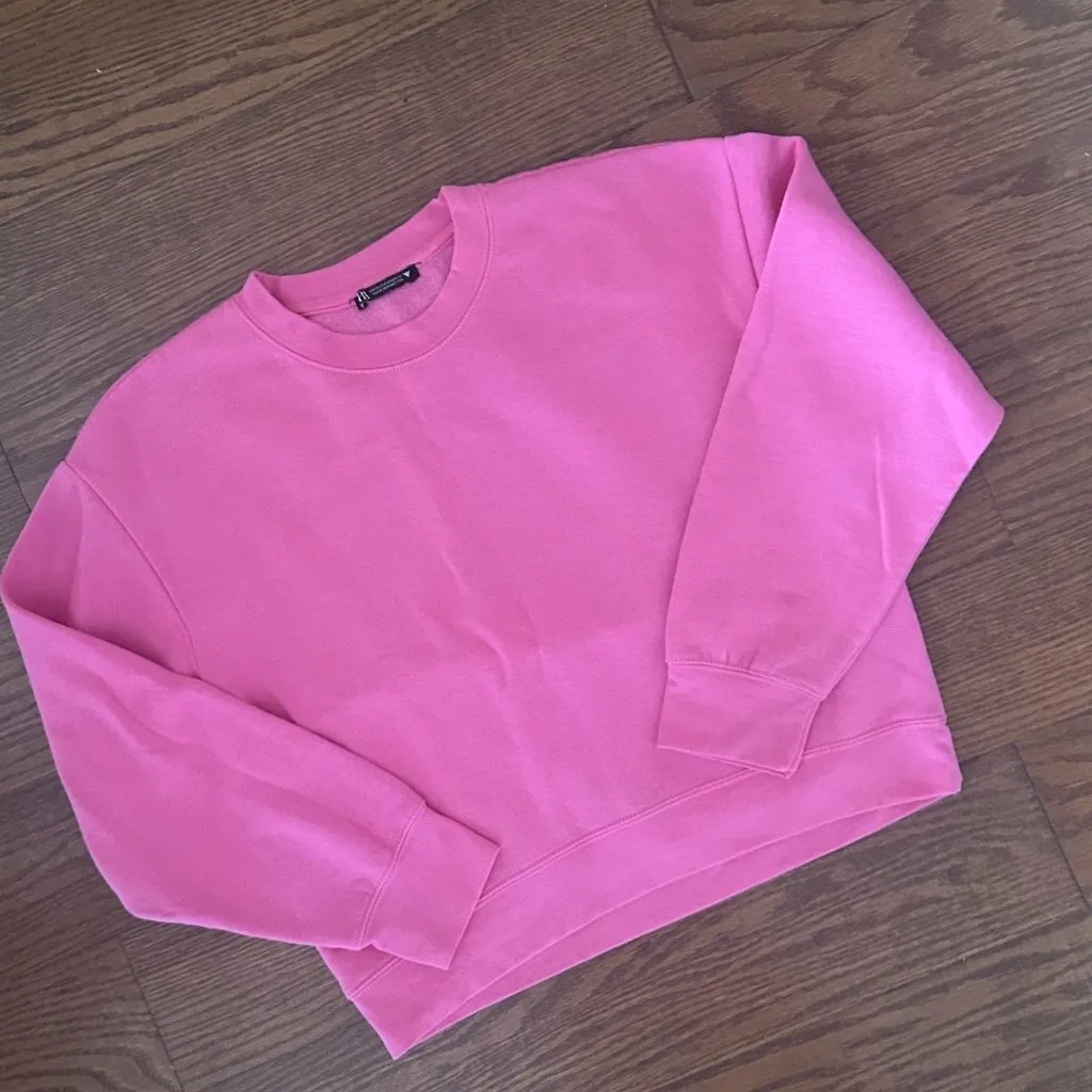 Zara Women's Crewneck Sweatshirt Fleece Lined Size Medium - Image 4