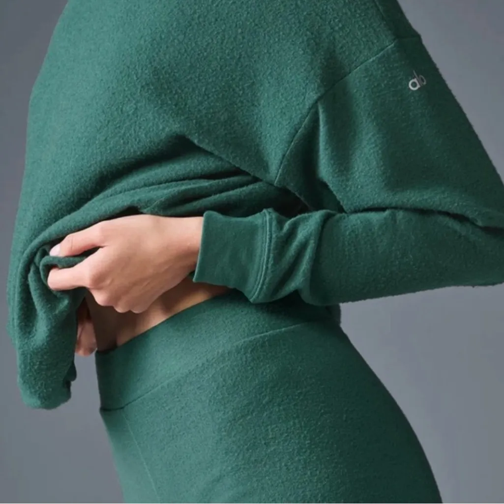 ALO YOGA Soho Crewneck Pullover Sweatshirt Forest Green Size Small - Image 2