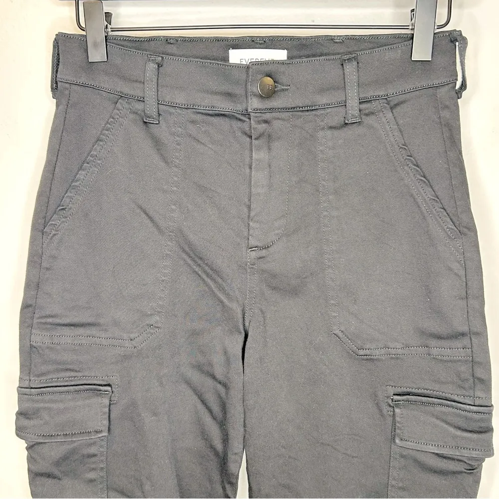 Evereve Larissa Black Cropped Cargo Pants Size 24 - Image 4