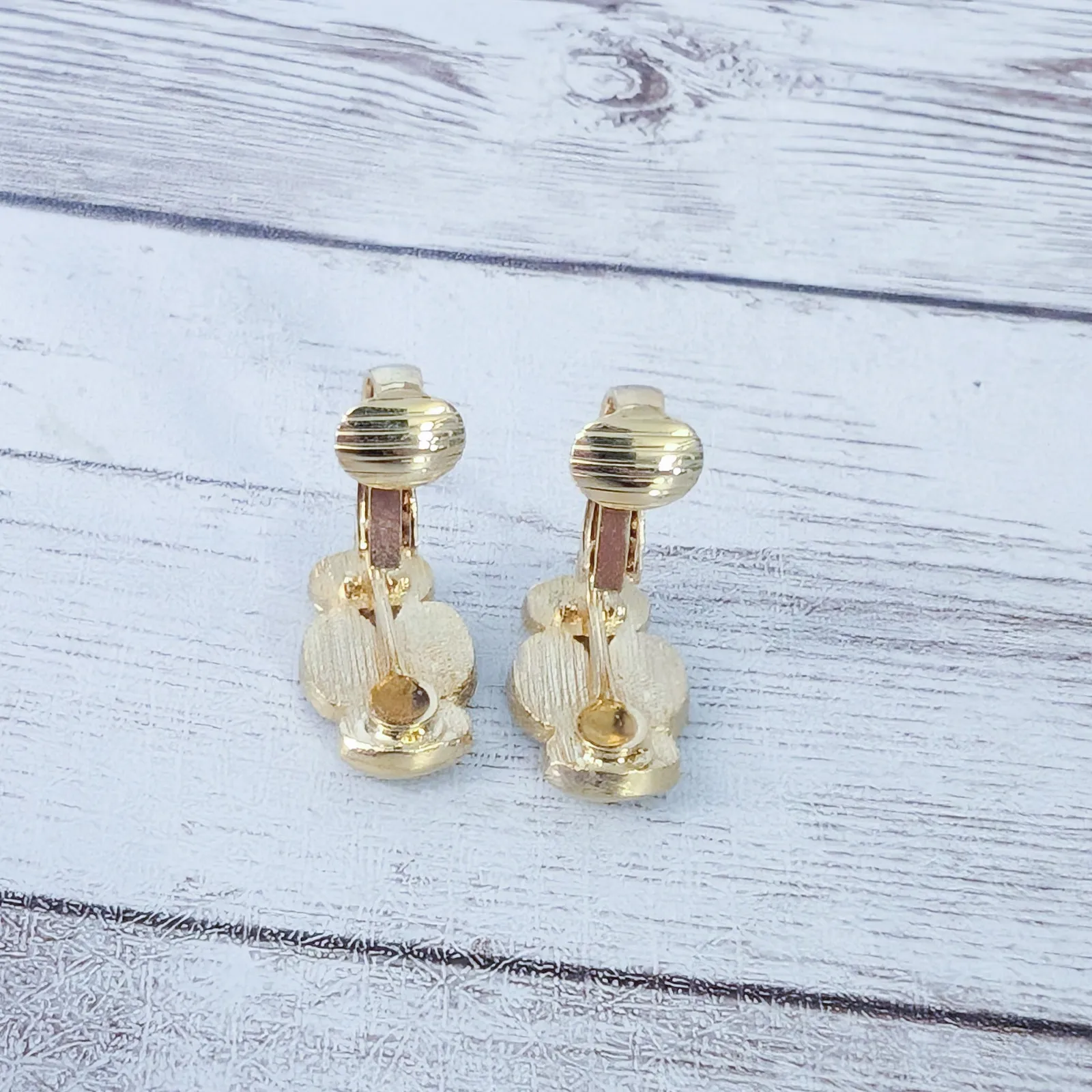 Vintage Clip On Earrings Dainty Gold Tone, Light Orange, Light Green Orange - Image 5