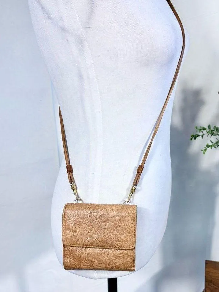 Vintage Wilson’s Leather Coin Embossed Micro Crossbody Wallet💛 - Image 1