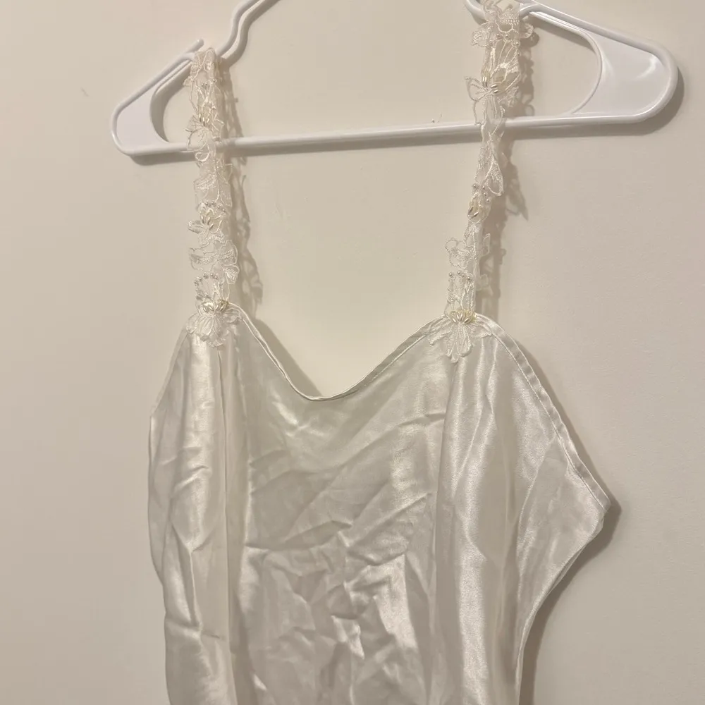 Vintage 1980s White Slip Dress Size Large Lace Floral Beaded Y2K Bridal goth - Image 2