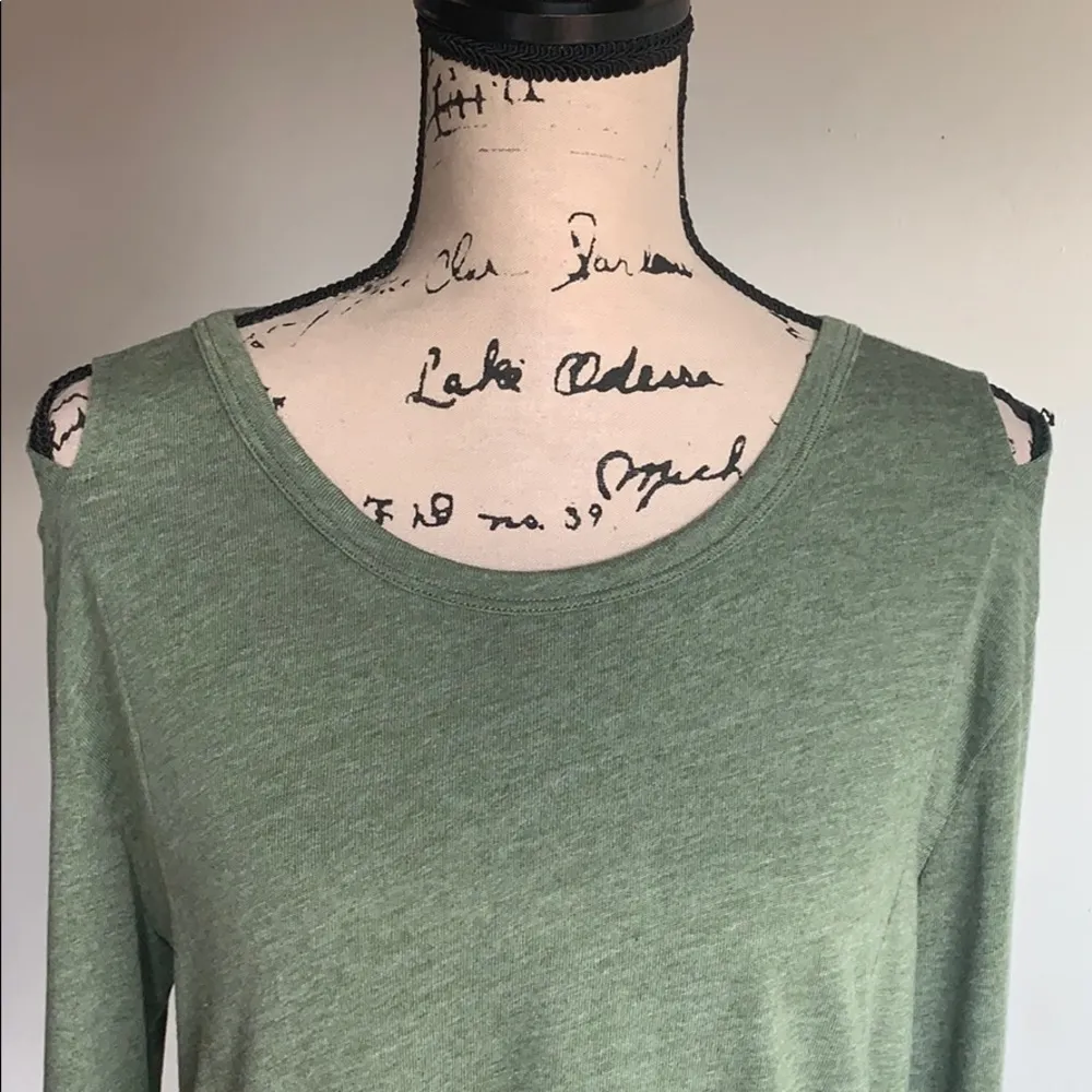 Nation LTD Cut Out Green Top Size Medium - Image 5