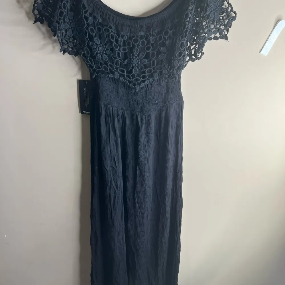 Hint of blush romper jump suit size small - Image 12