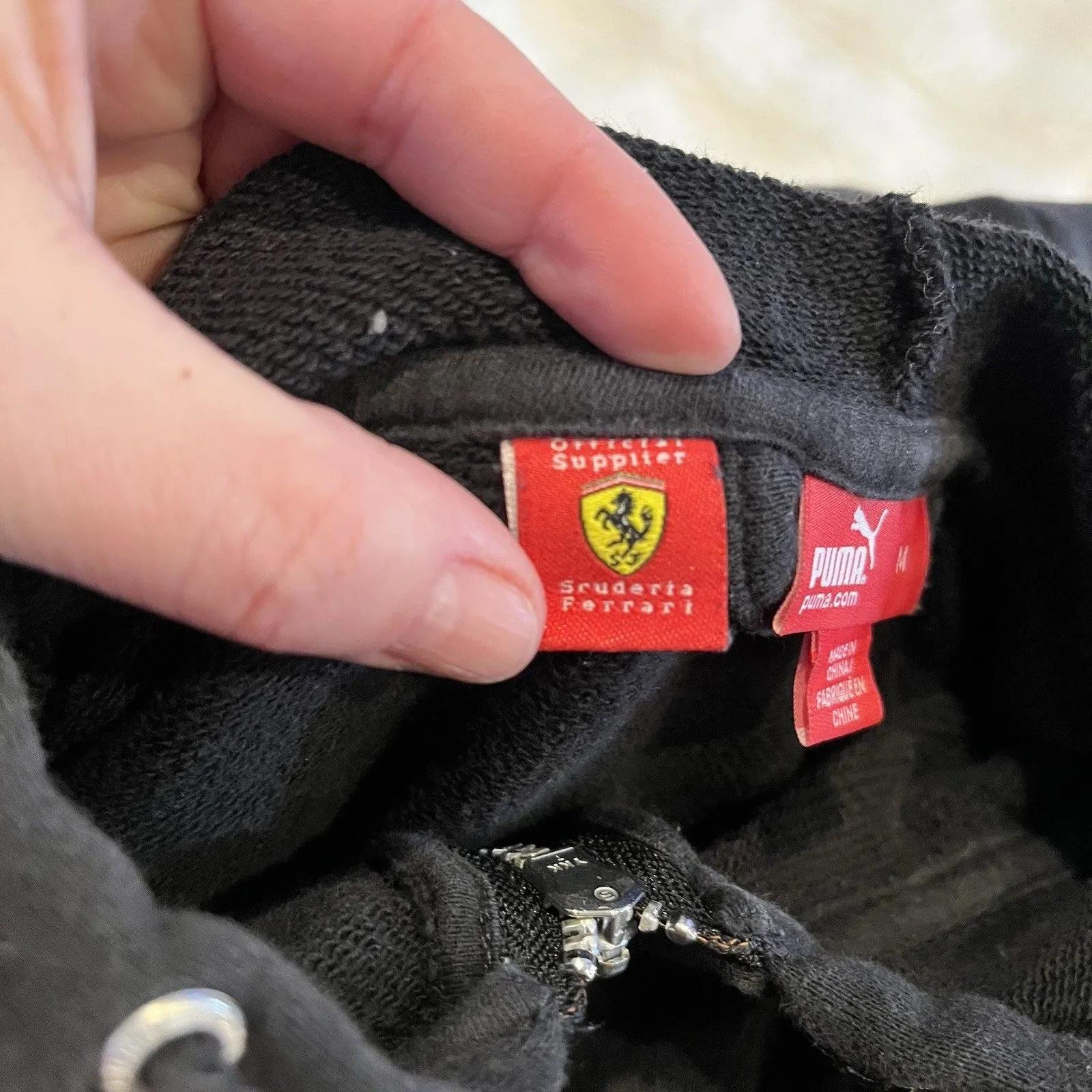 Men’s Puma Black Full Zip Ferrari Brand Hoodie Embroidered Size Medium Licensed - Image 7