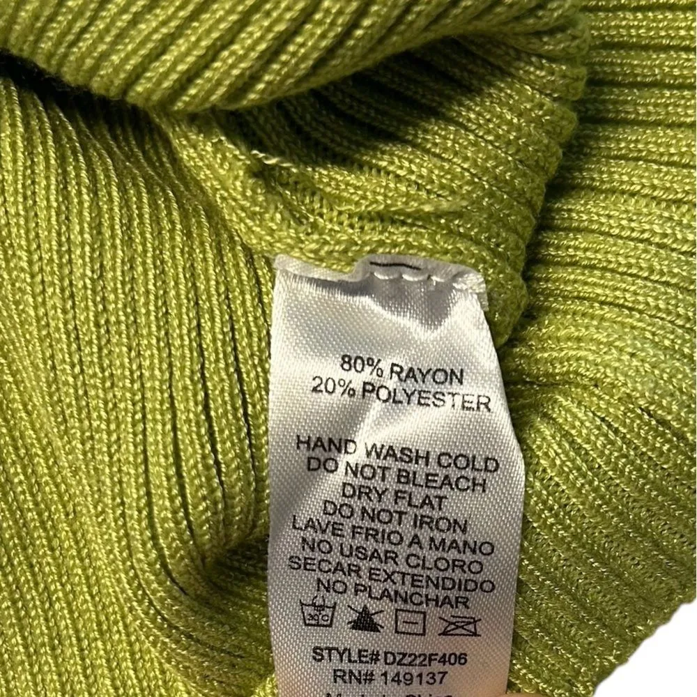 Double Zero Size M Long Sleeve Plunge Neck Crop Green‎ Pointelle Knit Rib Fitted - Image 6