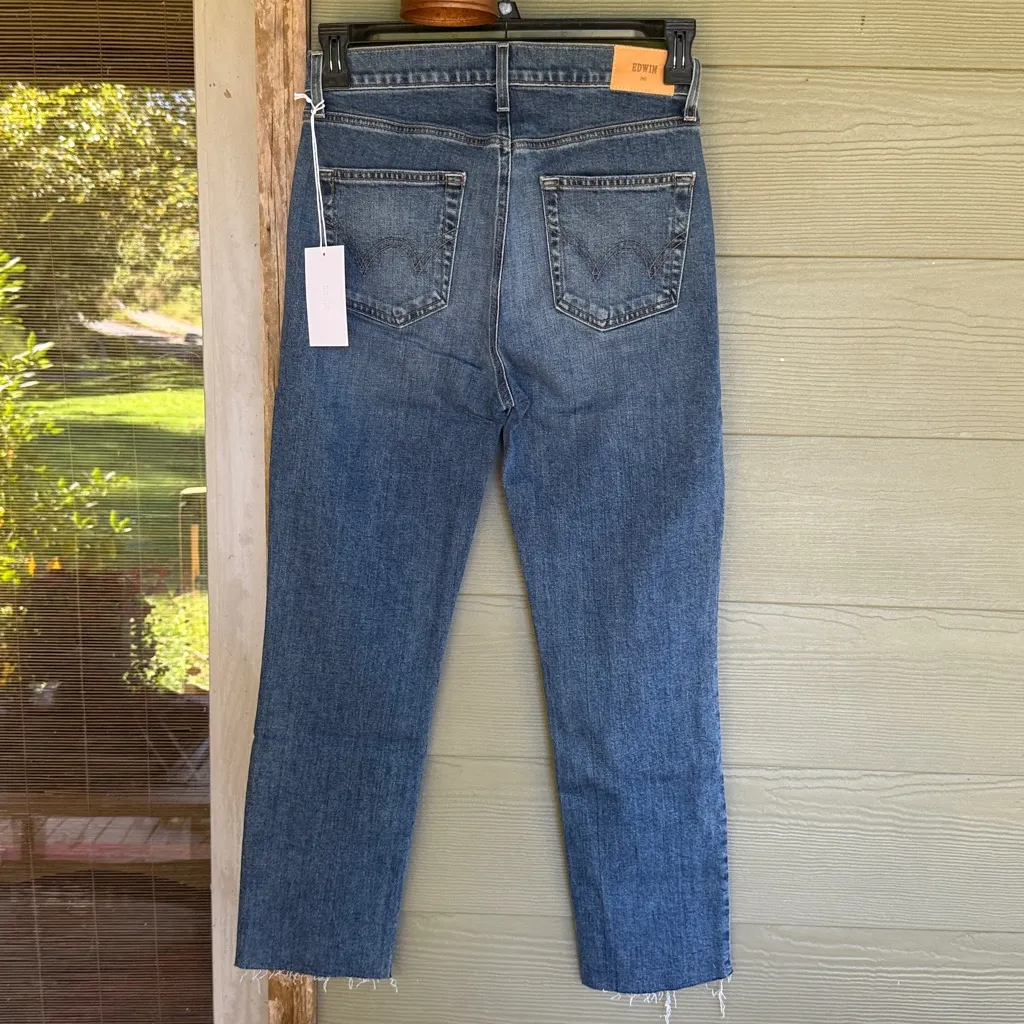Edwin “Bree” Jeans with Frayed Hem in Hush Blue Size 24 - Image 4
