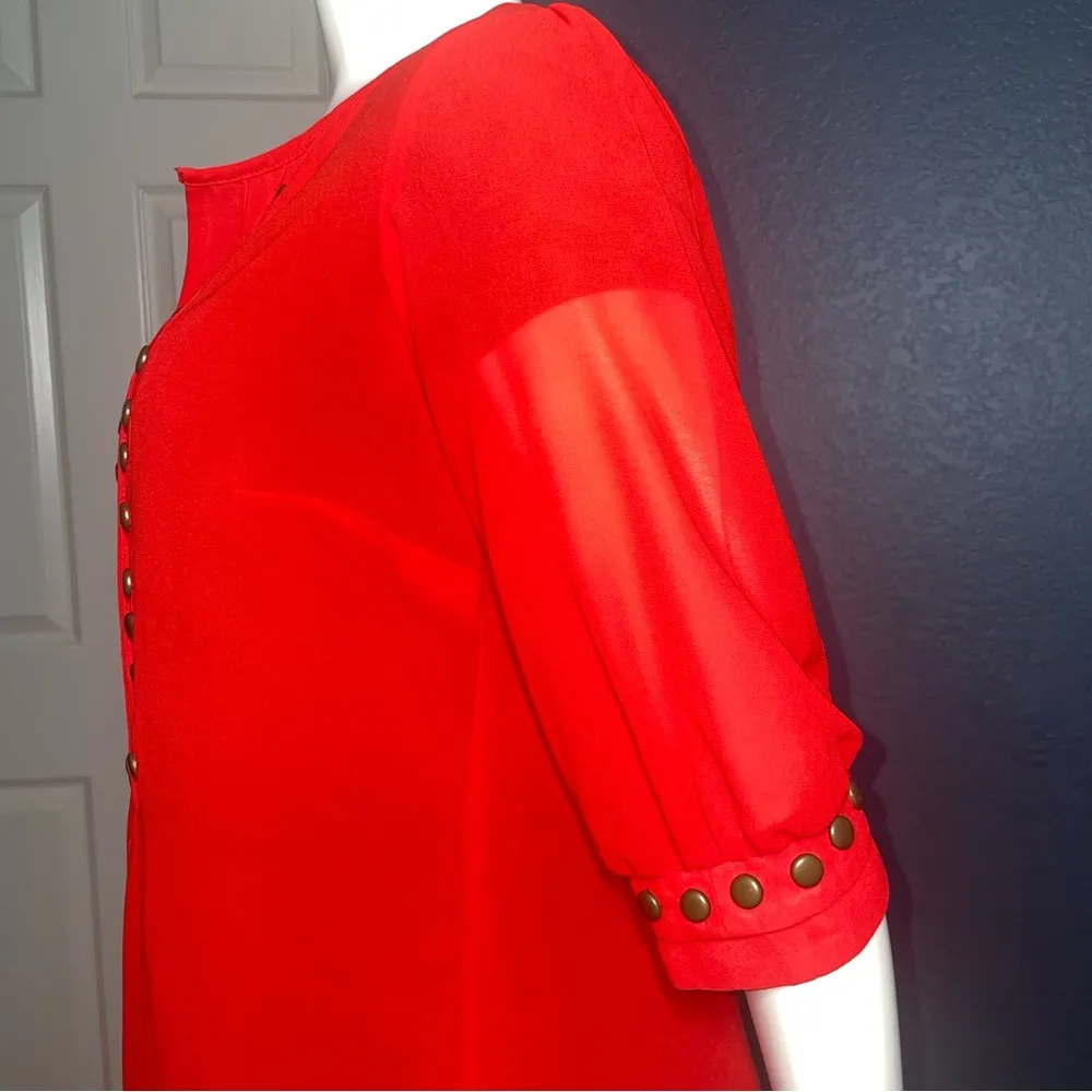 Angie Black V-Neck Chiffon Gold Studded Short Sleeve Blouse Red size medium - Image 4