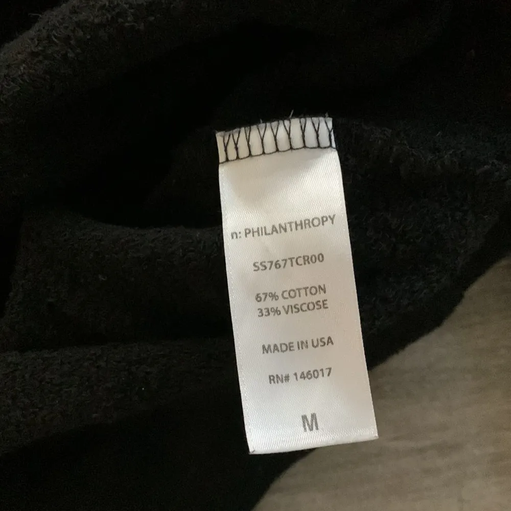 Philanthropy apparel with a purpose half zip pull over Size M - Image 5