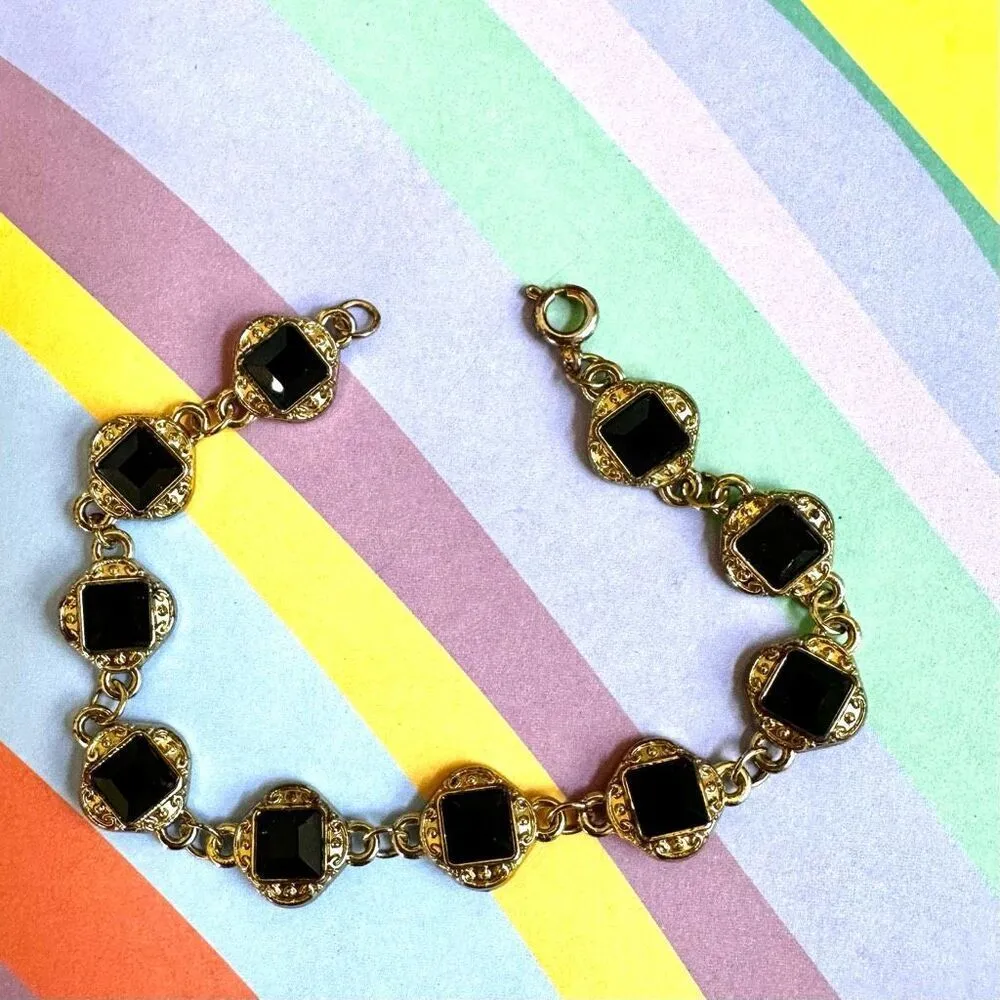 Black and gold tone bracelet - Image 8