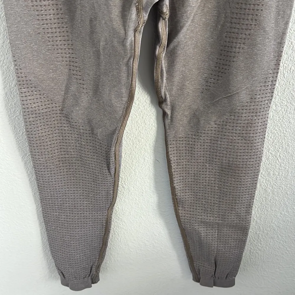 Gymshark Neutral Beige Vital 2.0 Leggings Medium - Image 4