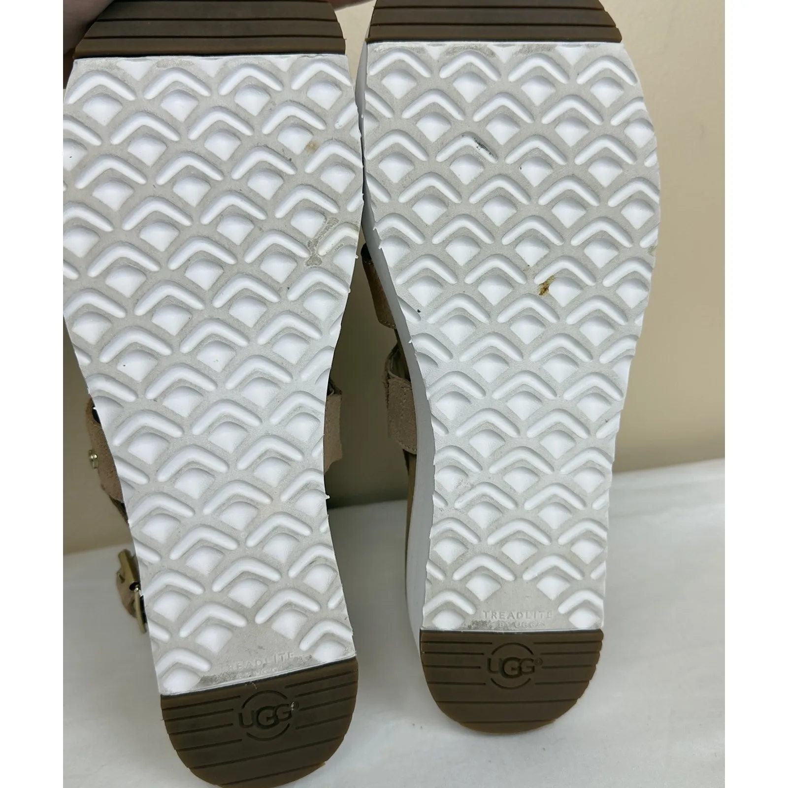 UGG Braelynn Metallic Gold Leather Straps Platform Sandal Womens Size 10 - Image 10