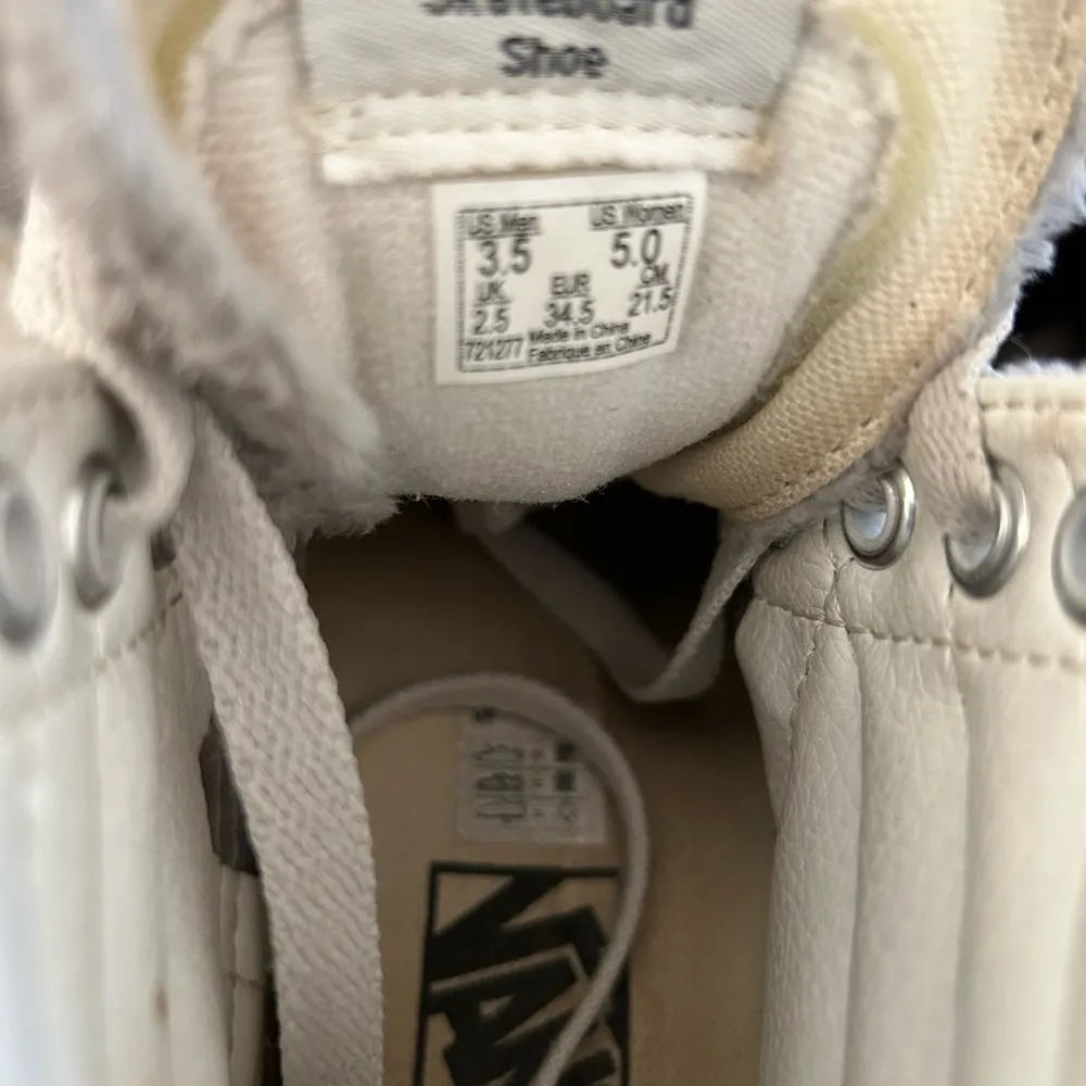 Gray‎ Grey Beige Vans sk8 hi Fuzzy furry
Women's 5 Brand new V98CF Hairy - Image 7